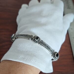 Sterling Silver And Onyx Bracelet 7.5 Inches